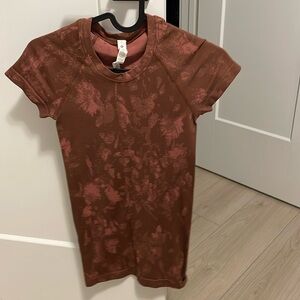 Lululemon swiftly tech